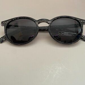 Gray Marble Round Sunglasses